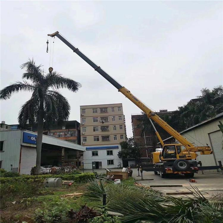 容城县吊车出租事故案例分析：如何避免设备倾覆风险