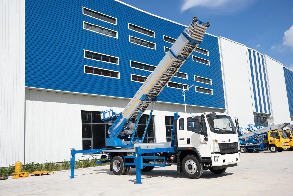 容城县小型云梯车上料车租赁多少钱