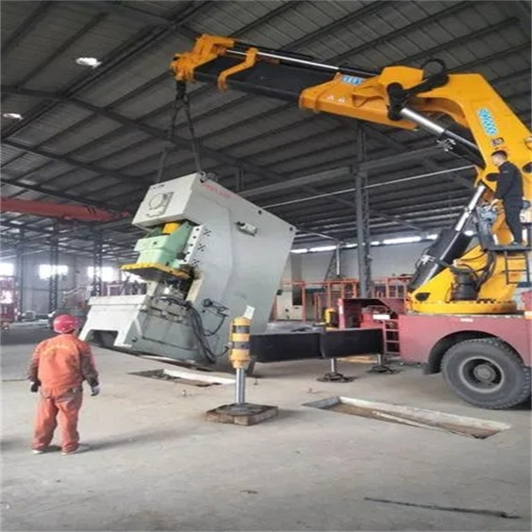 容城县80吨折臂吊车出租附近电话