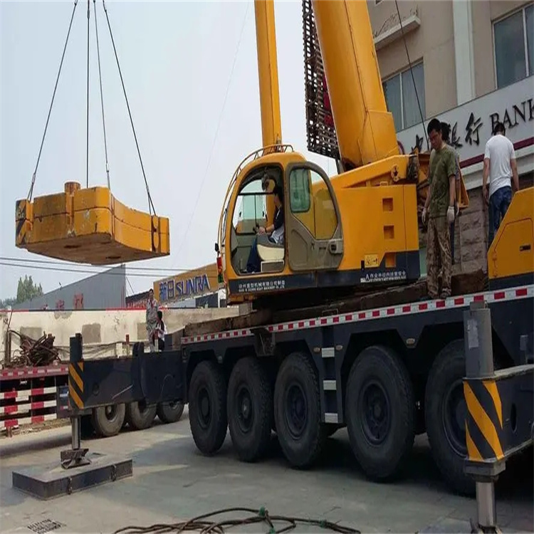 容城县当地吊车出租|机器吊装|75吨|工厂搬迁服务